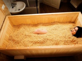 Japanese ofuro bath