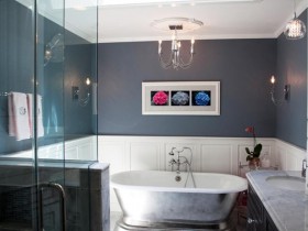 Большая ванная комната в серых оттенках