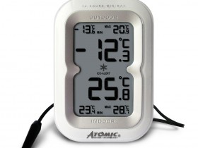 Digital thermometer for the bath