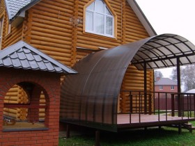 A canopy made of polycarbonate to give