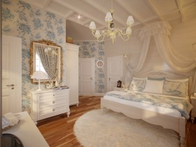 Unusual bedroom design