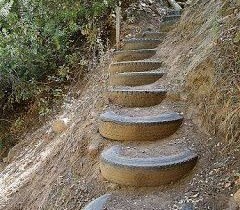 Garden stairs made of old tires