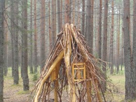 Driftwood chiqib Hut 