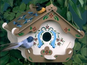 Birdhouse in the garden