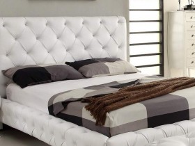 Бело-серая спальня в современном стиле