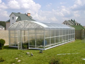 A large greenhouse made of polycarbonate