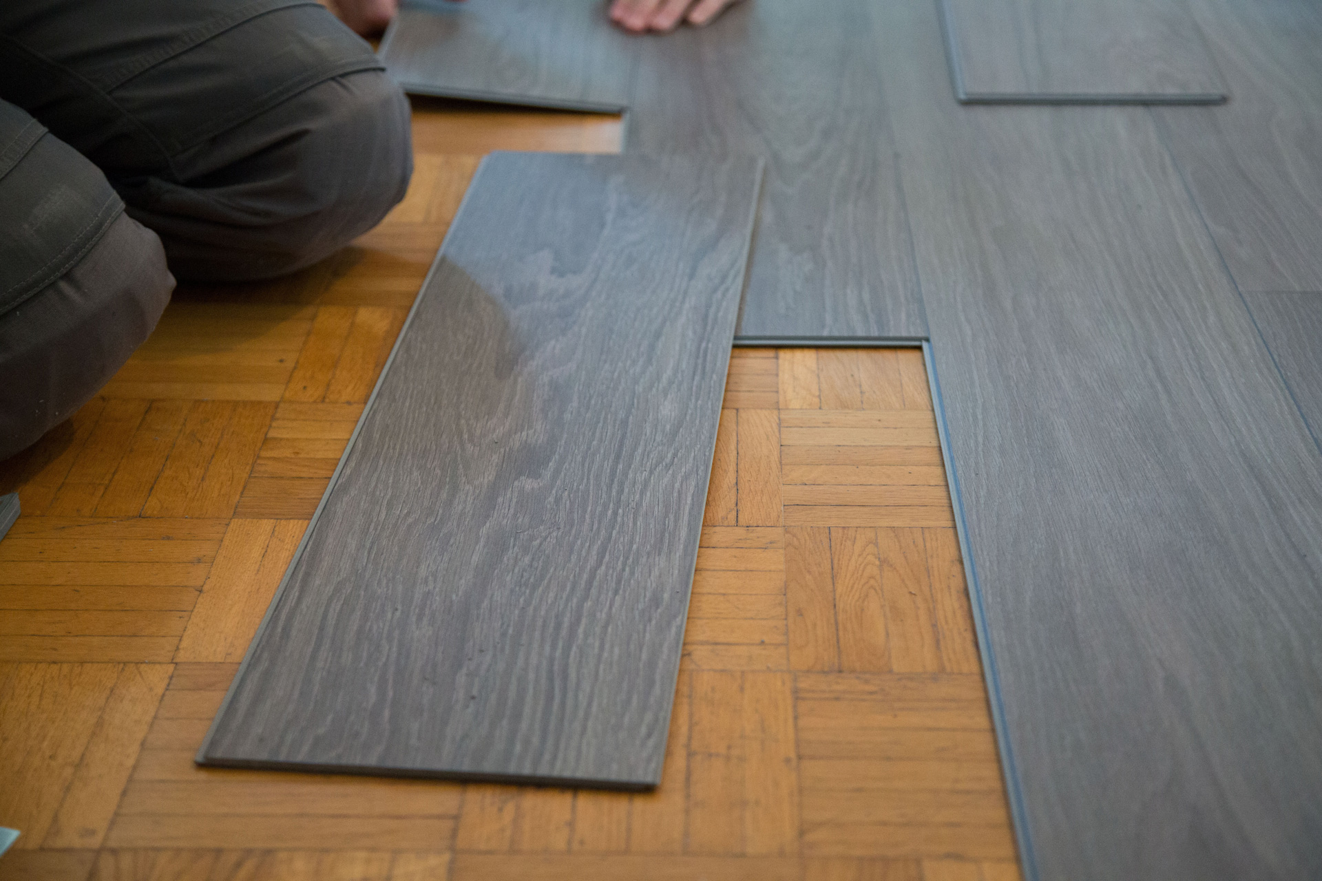 Vinyl Versus Laminate Flooring, Laminate Wood Flooring Versus Vinyl Plank