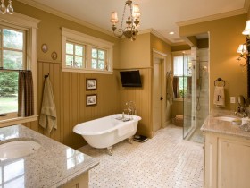 Красивый интерьер большой ванной комнаты