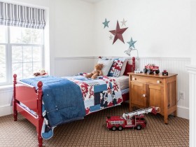Детская комната для мальчика в стиле кантри