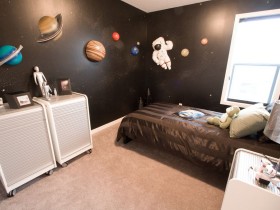 Детская комната в виде космоса