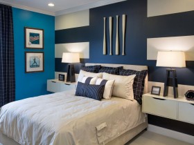 Спальня для подростка в темно-синем цвете