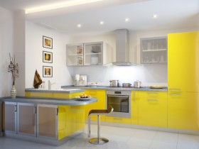 Белая кухня с желтой мебелью