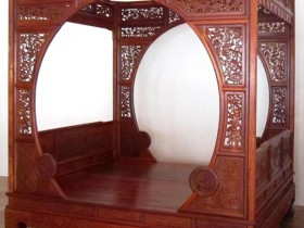 Кровать в традиционном китайском оформлении