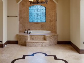 Ванная комната с элементами восточного и романского стиля