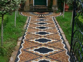 Садовая дорожка в мавританском стиле