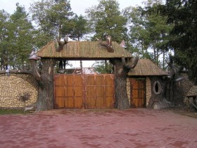 Дизайн деревянных ворот