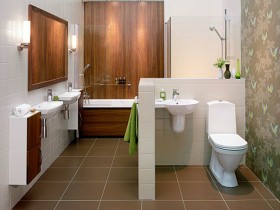 Маленькая ванная комната, совмещенная с санузлом