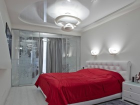 Белая спальня в стиле хай-тек